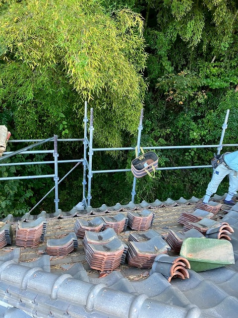 葺き替え工事　既存瓦