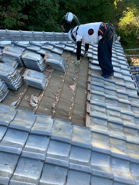 瓦葺き替え撤去作業