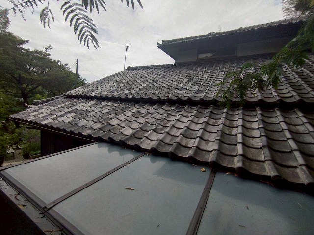現地調査　瓦　戸建て