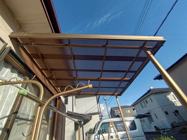 波板屋根ブラウン　ポリカ