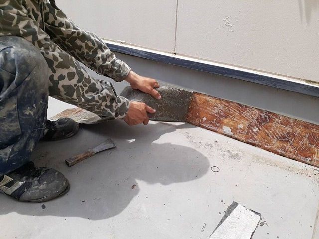 シート防水　剥がし