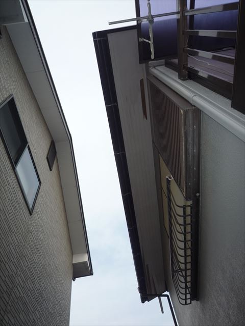 沼津市軒天ベニヤ剥がれ