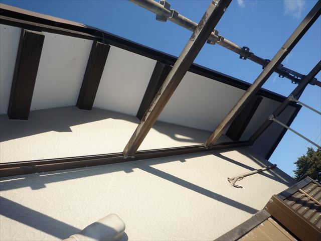 沼津市軒天修理完成