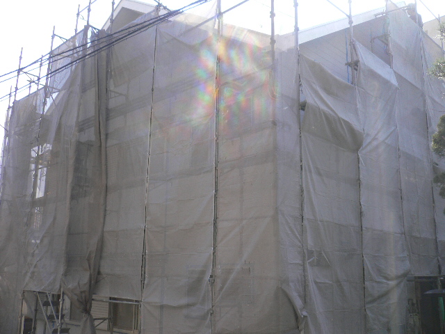 熱海市アパート屋根塗装の足場設置