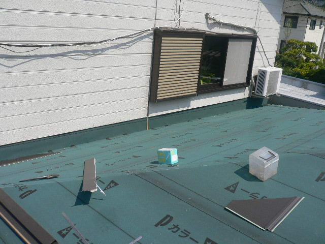 ルーフィング敷き