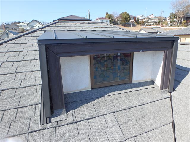 三島市屋根裏窓周り