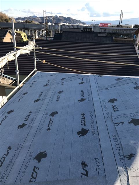 ルーフィング敷き