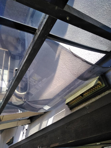 裾野ポリカ破損