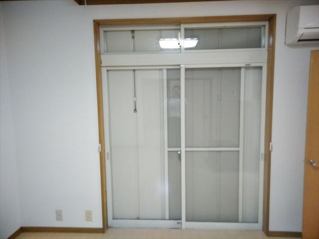 伊豆の国市窓内部塗装