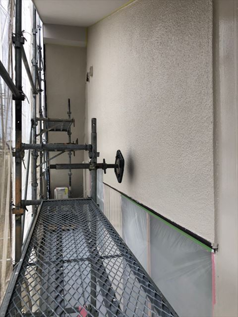 足場上から見た外壁面