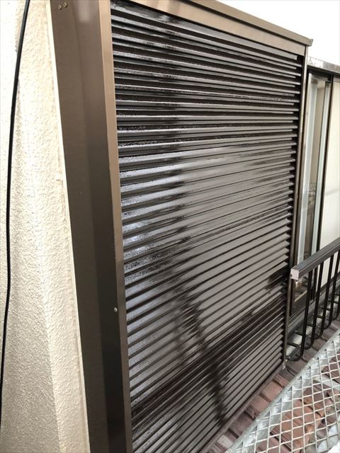 沼津市雨戸塗装後