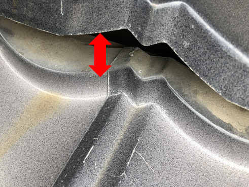 長泉瓦屋根浮き