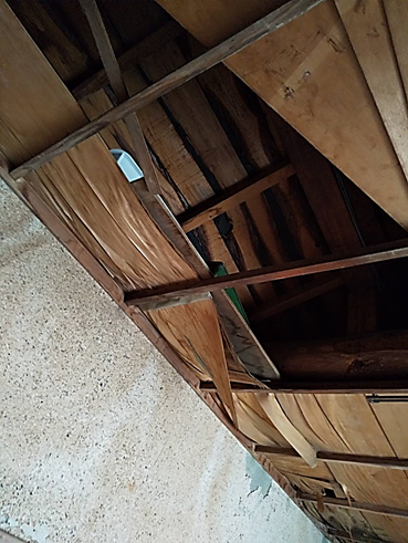 沼津市雨漏り天井落下