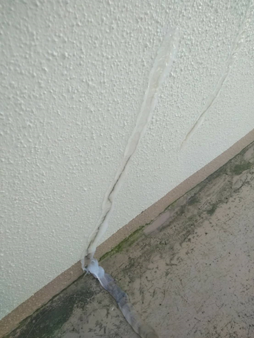 沼津ベランダひび