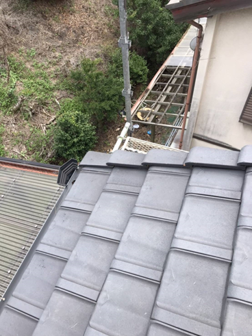 富士市袖瓦葺き直し完了