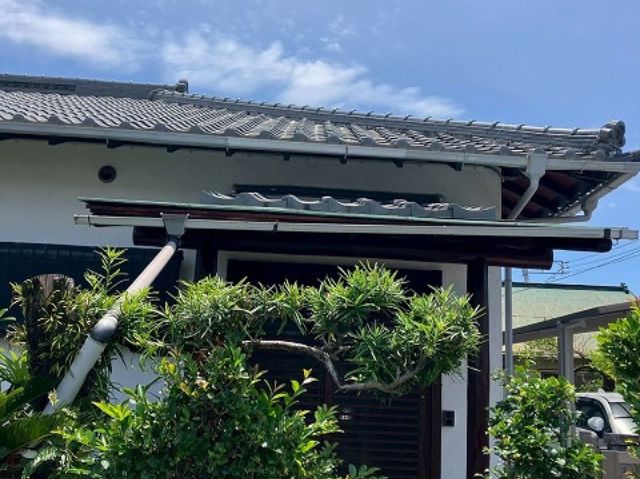 沼津市　玄関雨漏り　軒樋ズレ