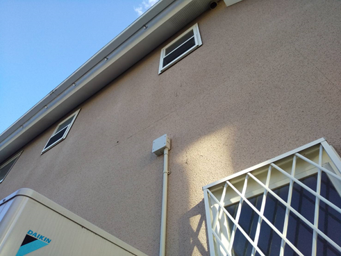 外壁北側　カビコケ