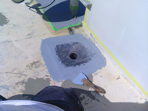 沼津市屋上雨漏りドレン設置