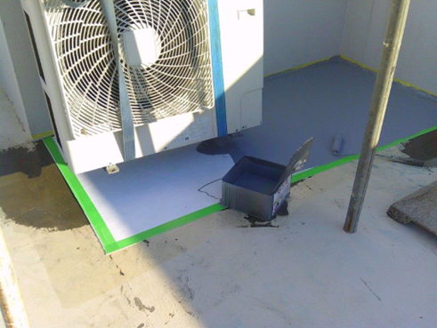 沼津市屋上雨漏り室外機下