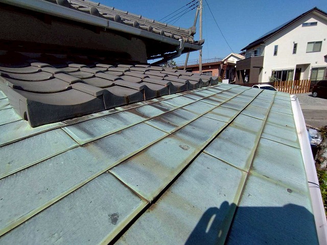 瓦　銅板　腰葺き屋根