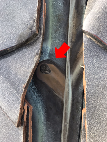 沼津市瓦屋根雨漏り谷穴