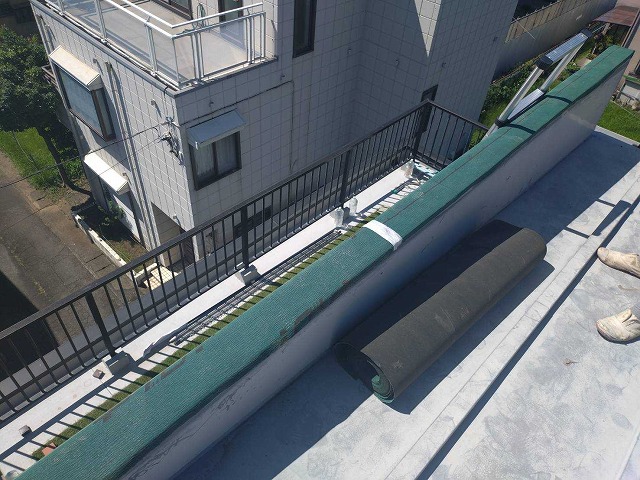 笠木下の防水対策