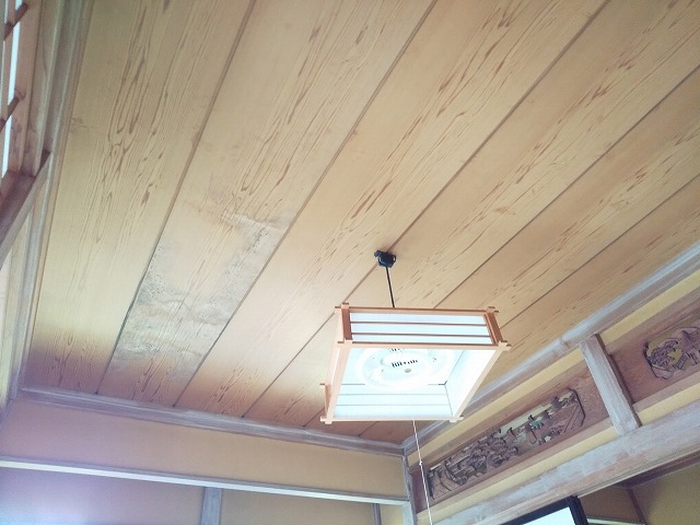 裾野市雨漏り修理　雨染み