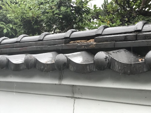 塀瓦修理前写真