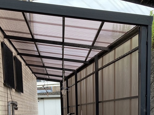 福山市でストックヤードの波板貼り替えにポリカーボネートを使用アフター