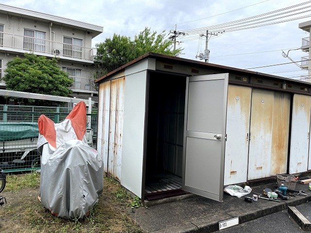 扉の開閉確認と、使い勝手の最終調整