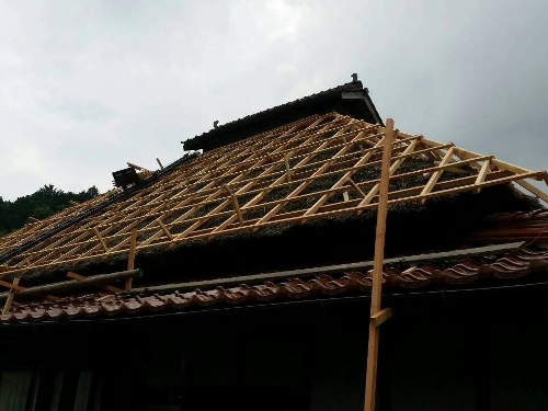 茅包み板金工事