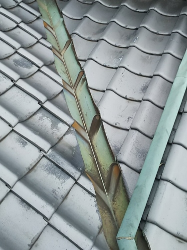 谷板金の劣化状況