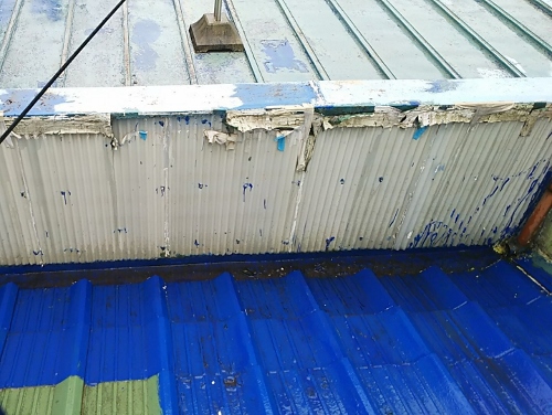 パラペット裏面