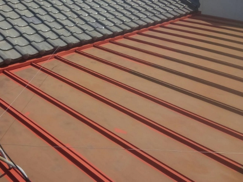 サビ留め塗り始め