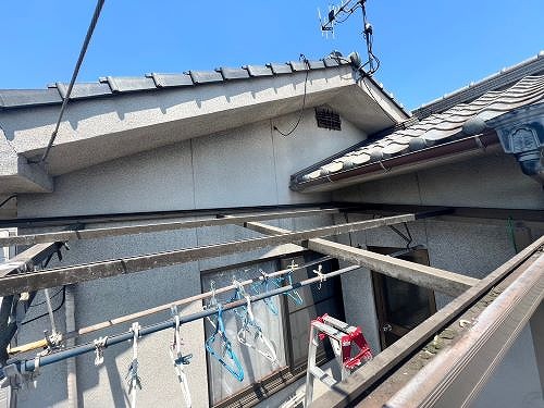 福山市にて２階ベランダの波板張り替え工事