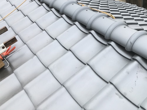 福山市の瓦屋根葺き替え工事３選！工事費用はいくらかかる？築40年セメント瓦屋根から釉薬瓦屋根葺き替え工事完了後