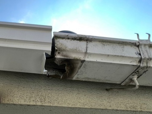 福山市雨どい架け替え工事雨樋撤去