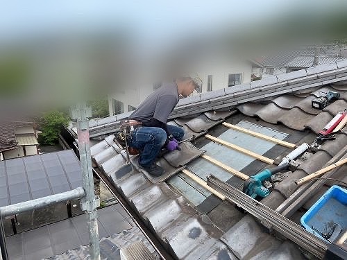 福山市にて２階天井から雨漏りしている戸建の修繕工事