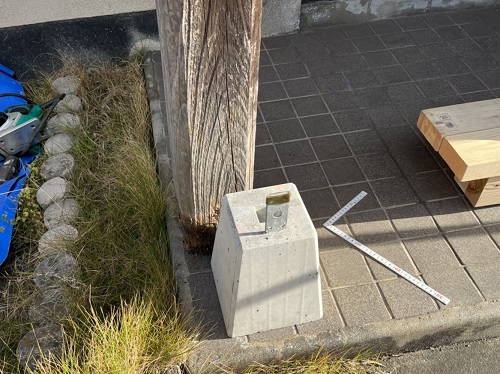福山市玄関ポーチ柱補修工事羽子板付きの束石