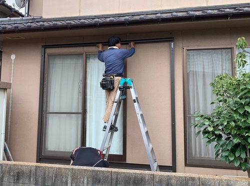 福山市テラス囲いサニージュ建物側の躯体枠