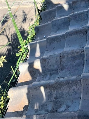 福山市にて雨漏りしていた屋根瓦差し替え補修セメント瓦葺きafter