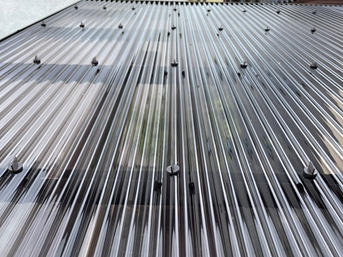 福山市カーポート屋根材取り替え工事後