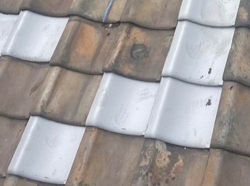 福山市雨漏り工事既存瓦の差し替え既存瓦の差し替え後