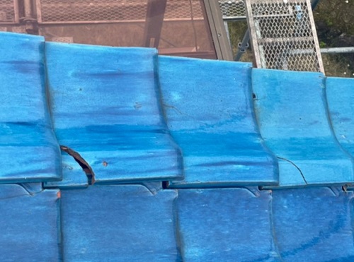 福山市釉薬瓦の割れ