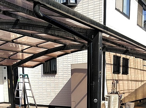 福山市で一部分無くなったカーポート雨樋どい修理工事完了