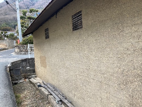 福山市農機具小屋道路側からの屋根調査