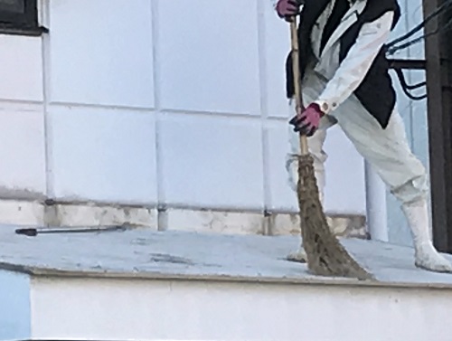 尾道市屋根葺き替え工事屋根材撤去後掃除