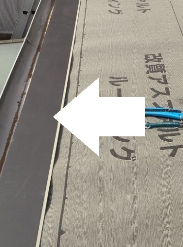 福山市でサビが広がる瓦棒屋根の屋根葺き替え工事とはずれそうな手すり撤去工事軒先唐草アフター