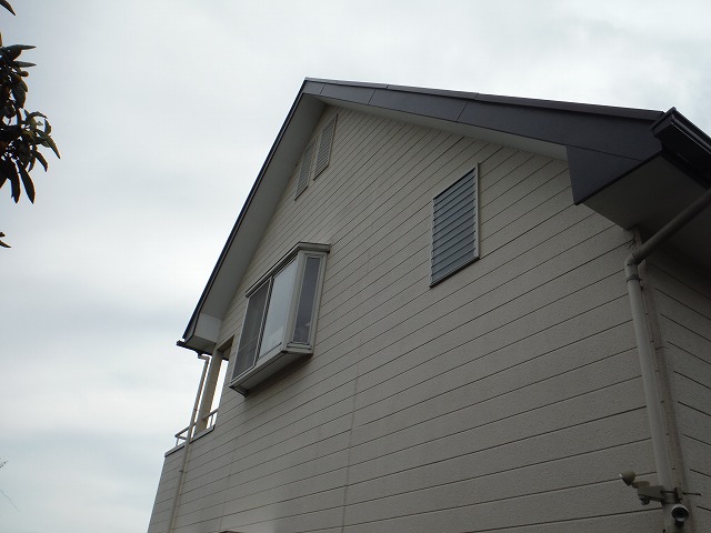 板金巻きが終わった住居