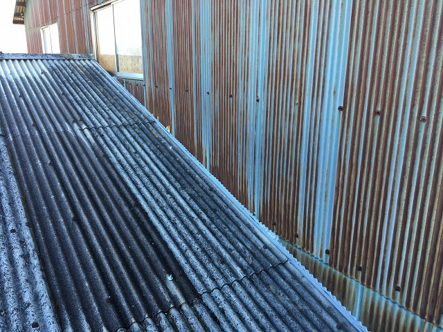 コーキング剤で隙間を埋めた施工後